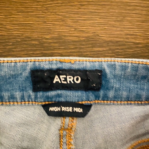 Aero Ripped Jean Shorts - Picture 2 of 4